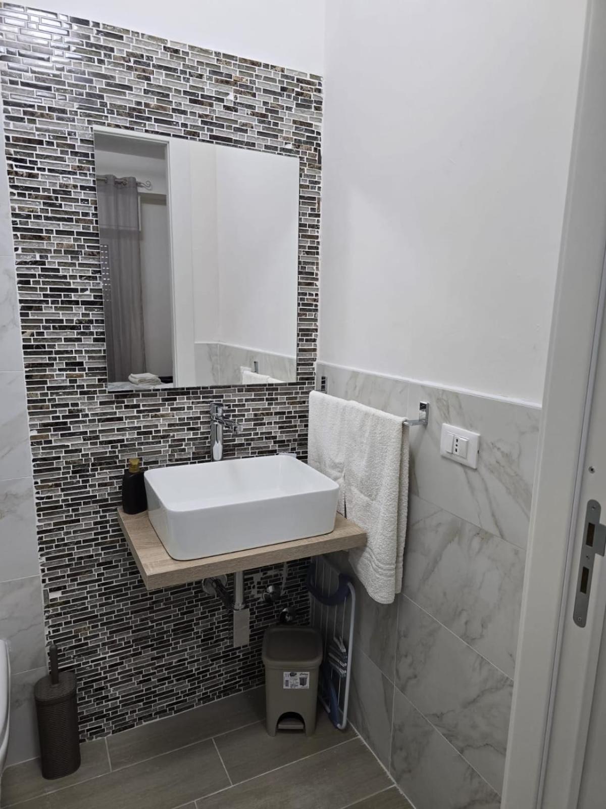 Vento Di Mare Bed & Breakfast ตราปานี ภายนอก รูปภาพ