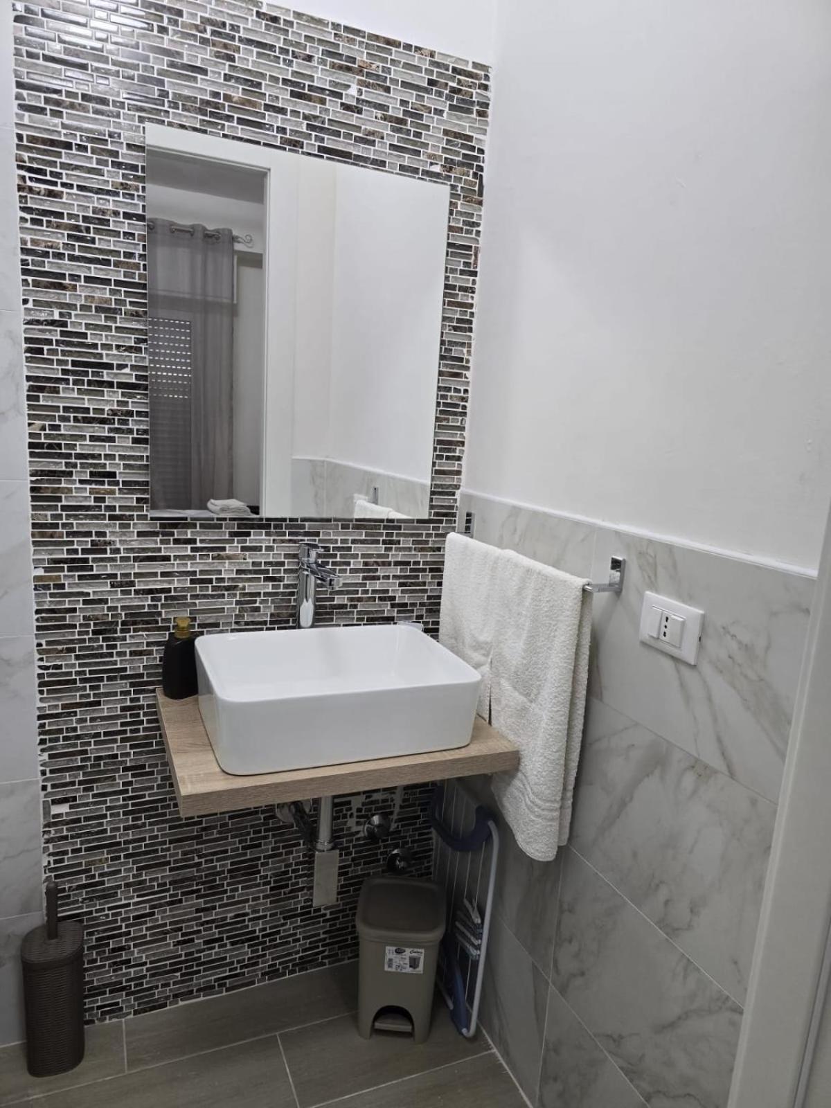 Vento Di Mare Bed & Breakfast ตราปานี ภายนอก รูปภาพ