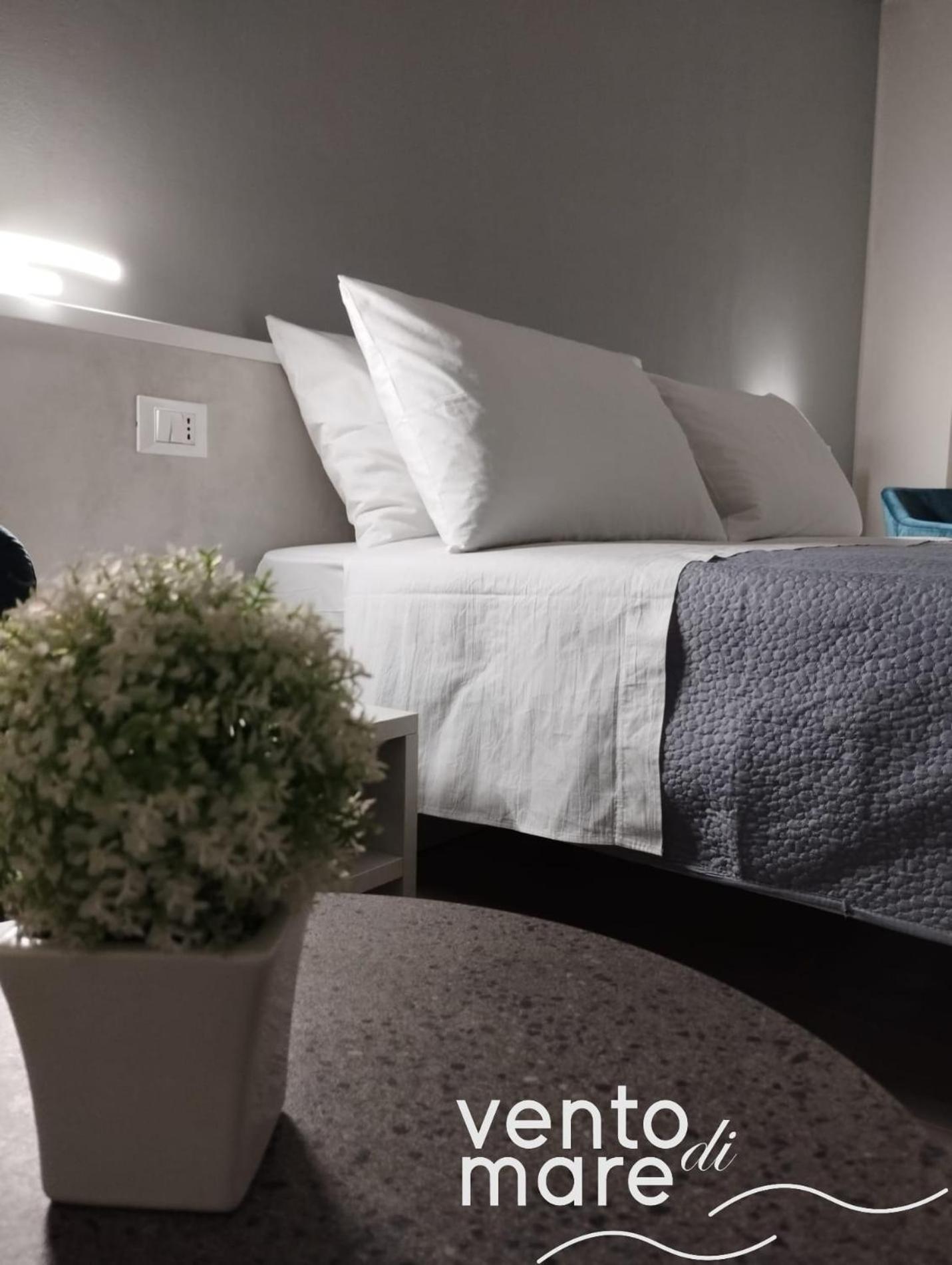 Vento Di Mare Bed & Breakfast ตราปานี ภายนอก รูปภาพ